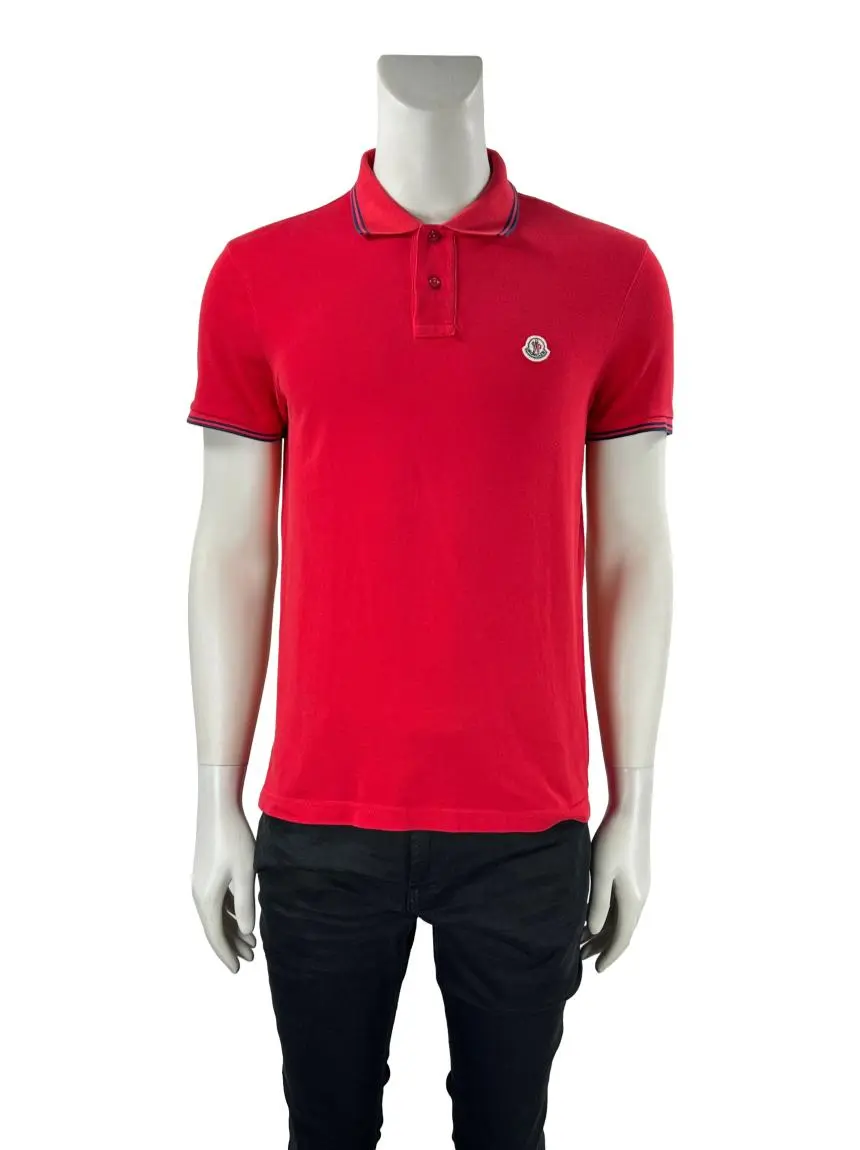 Polo Moncler Tecido Vermelha - AEZO14 Original | Etiqueta Única