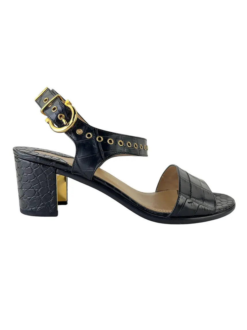 Sandália Salvatore Ferragamo Couro Embossed Preta BKP101