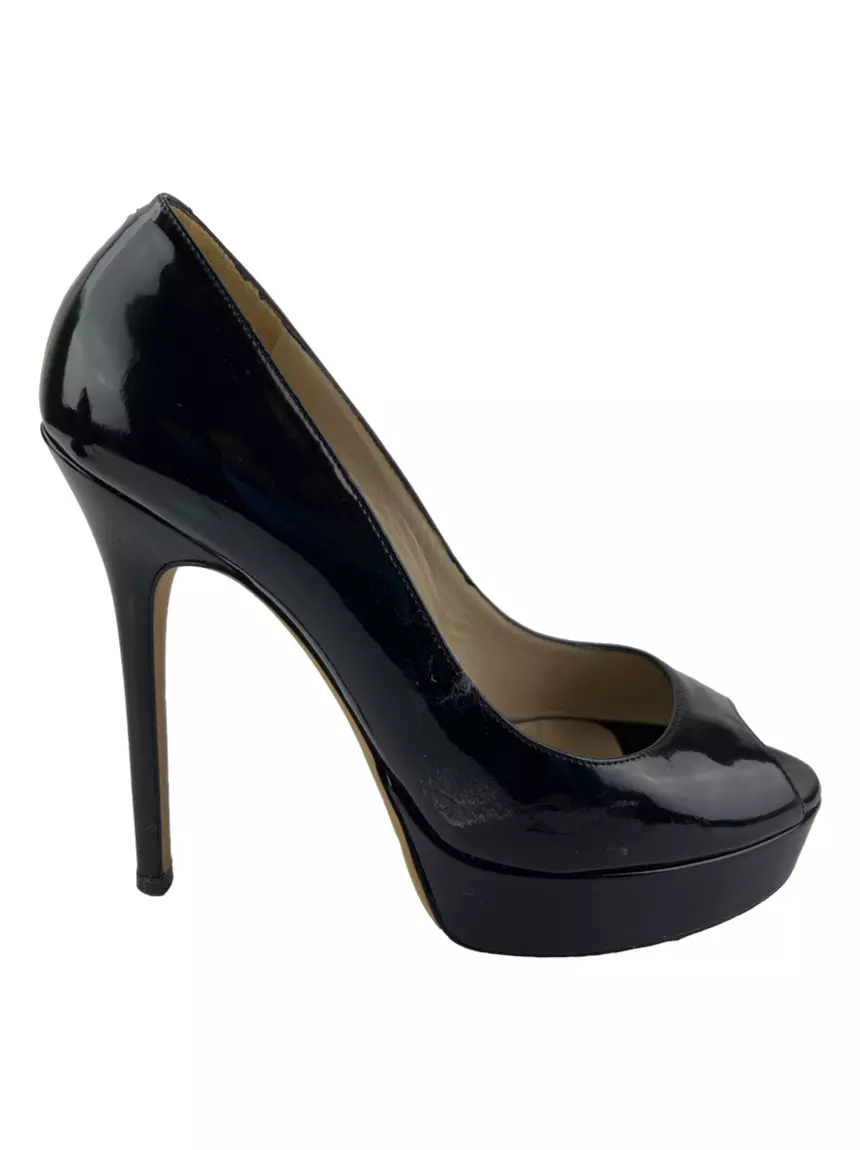 Sapato de Salto Jimmy Choo Peep Toe Preto Verniz - ACJH26 Original