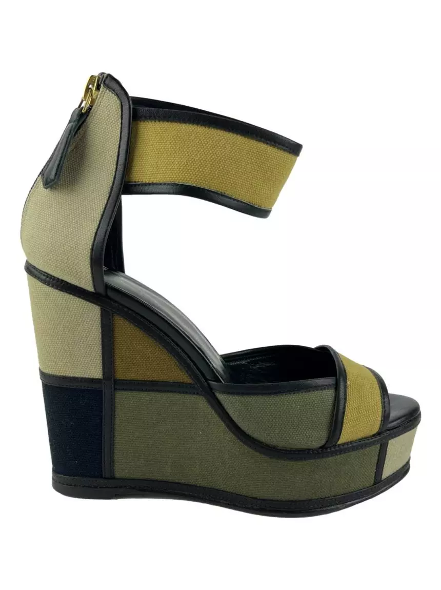 Pierre discount hardy wedges