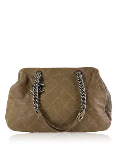 Bolsa Tiracolo Chanel Vintage CC Tassel Camera Couro Marrom